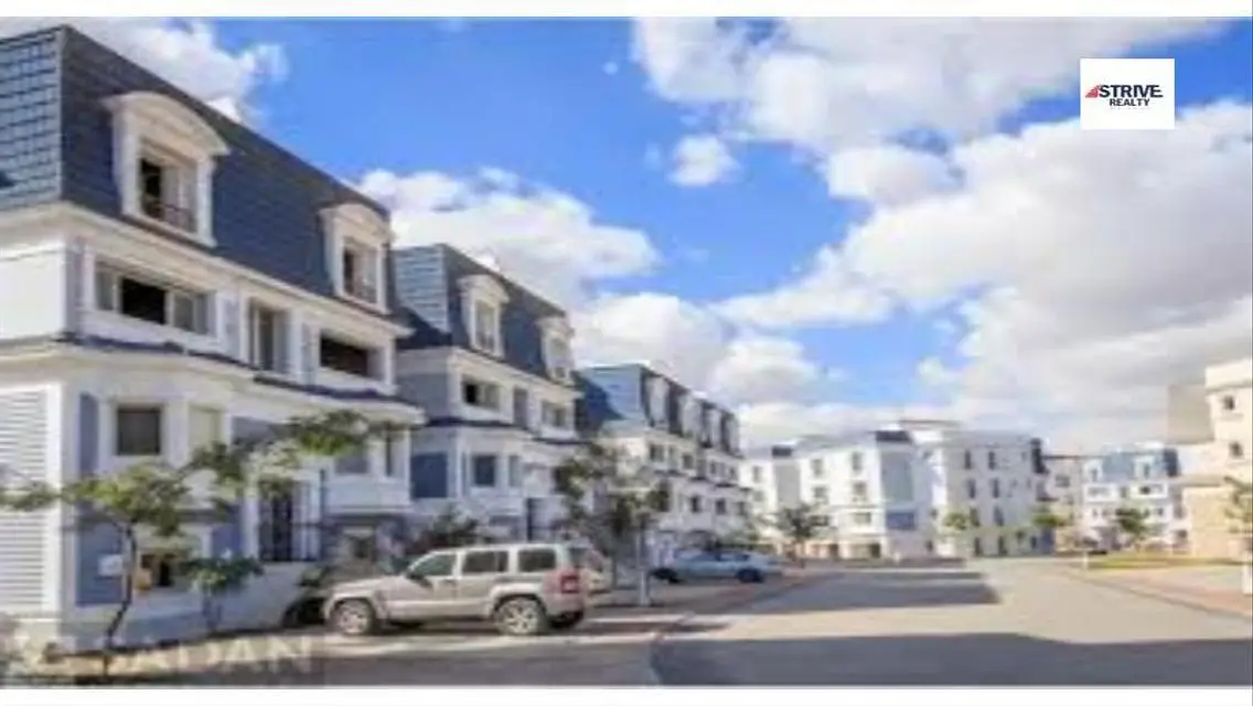 Luxurious 3-Bedroom Apartment in Club Park