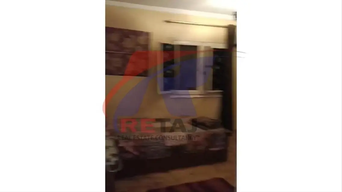شقة فاخرة مع شرفة ونادي صحي مشترك في قلب المدينة