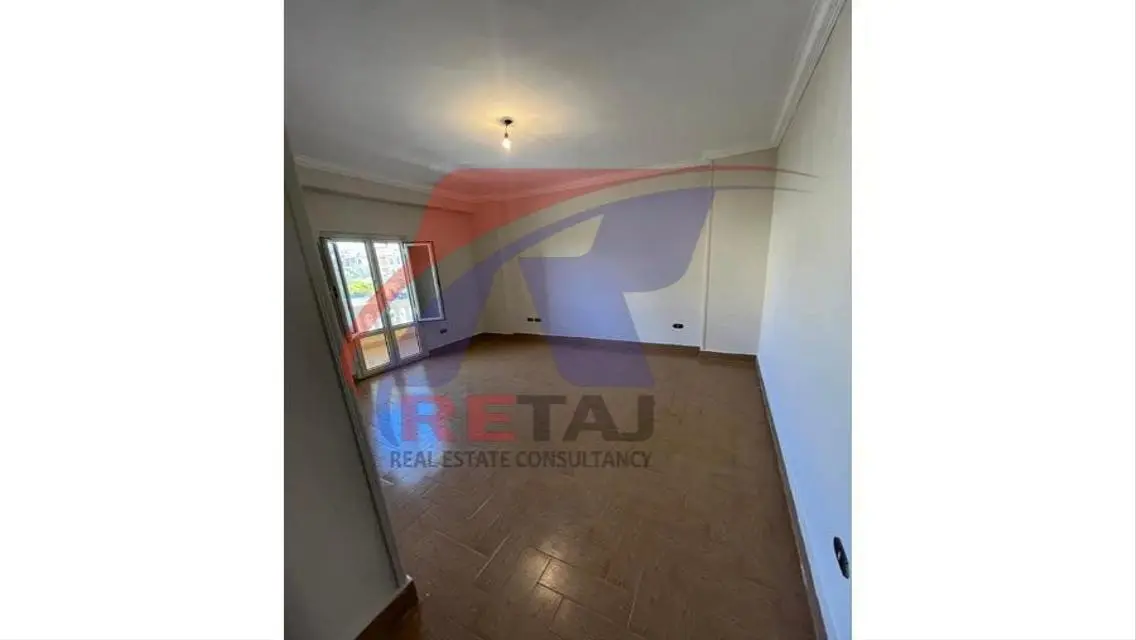 Luxury Apartment with 240 Sq M and Attractive Pricing