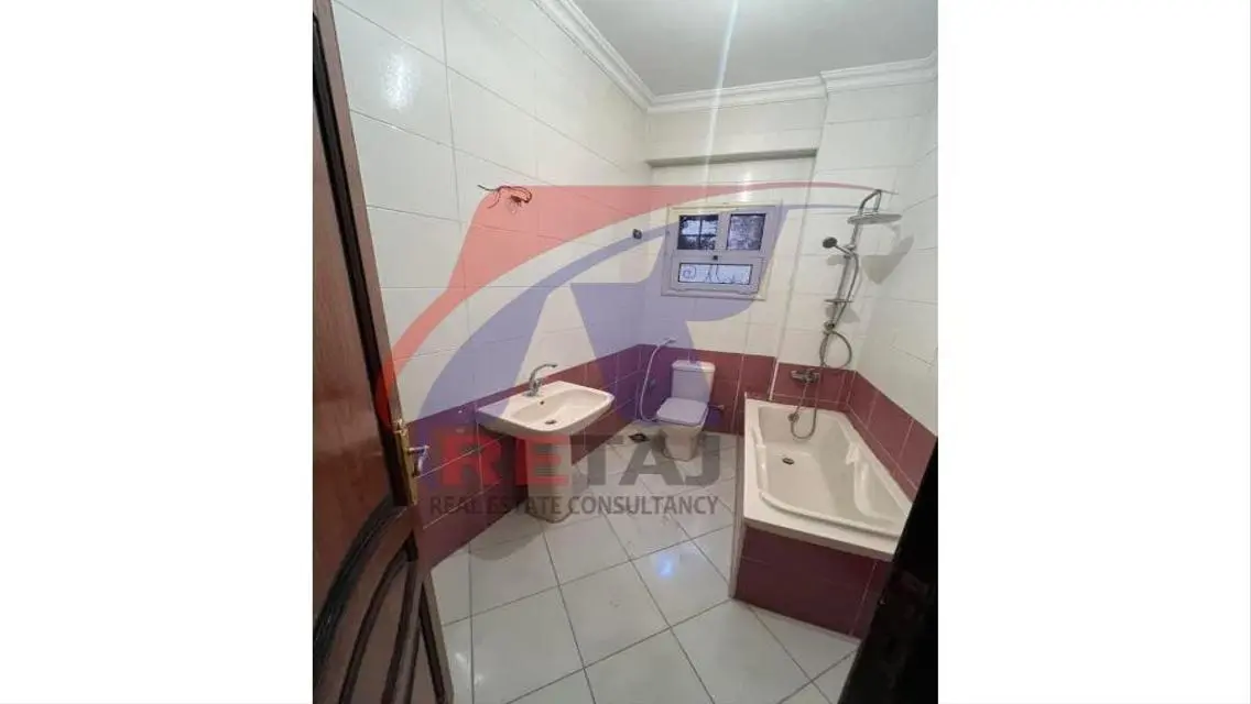 Luxury Apartment with 240 Sq M and Attractive Pricing