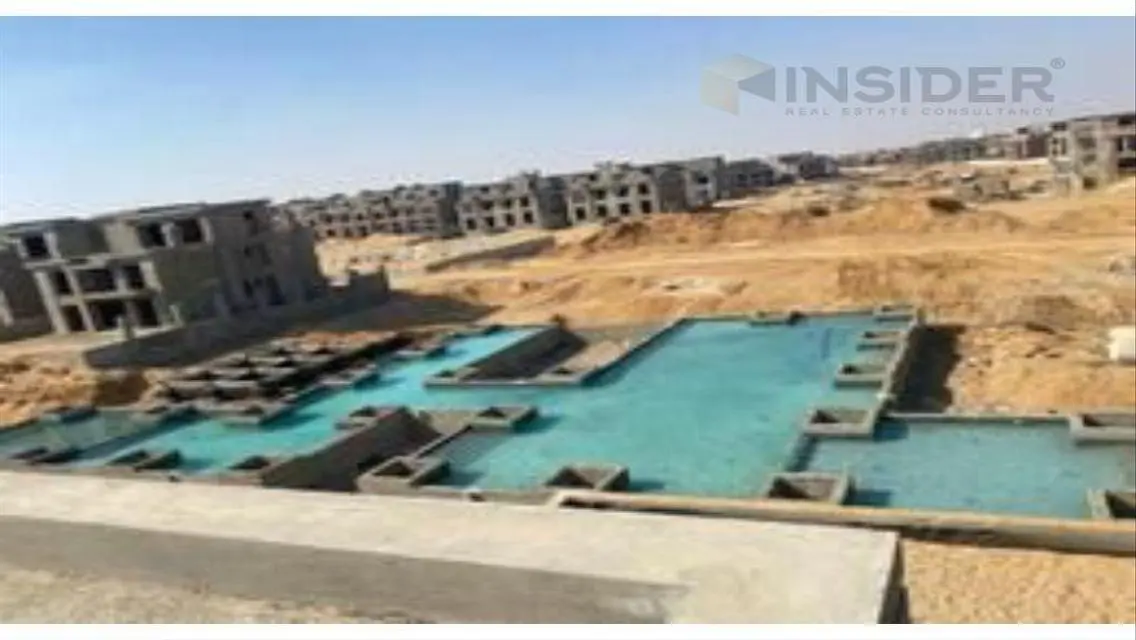 فيلا فاخرة بإطلالة رائعة على البحيرات