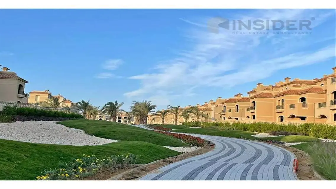 فيلا فاخرة بإطلالة رائعة على البحيرات