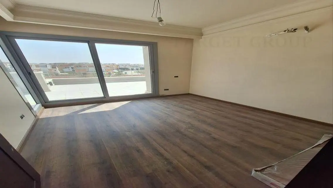 Stunning Apartment in VGK Compound 24
