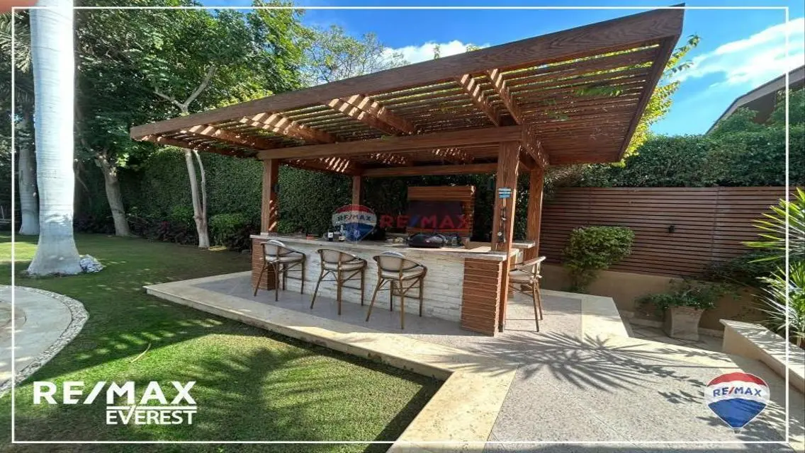 Luxury Apartment for Sale: 5000 Sq M in Region 2009