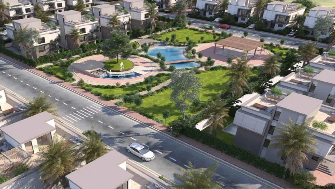 Luxurious Villa for Sale: 320 sqm with Breathtaking Lake View