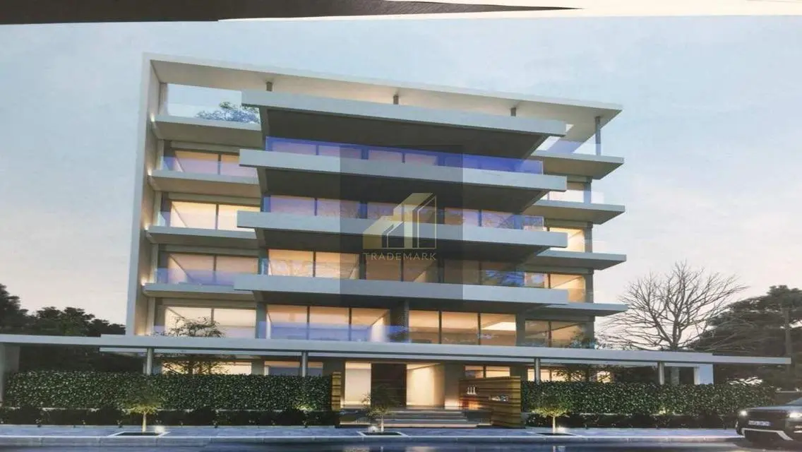 Luxurious Apartment for Sale with Generous Space
