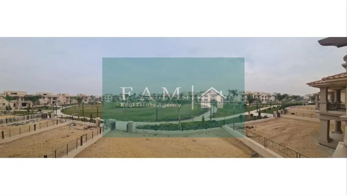 فيلا فاخرة بمساحة كبيرة للبيع في Town-211