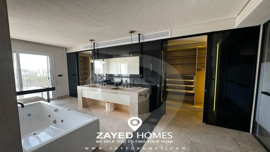 Luxury Villa for Sale at 200,000 EGP near Lakes