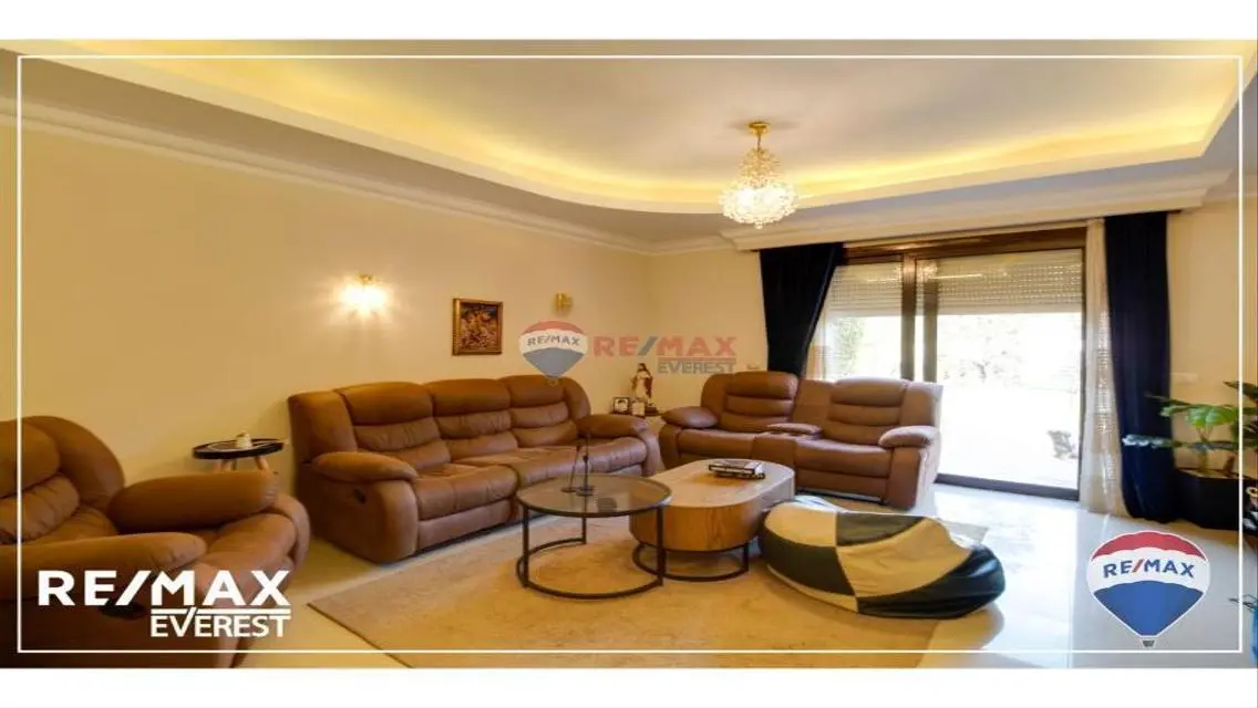 Luxury Apartment with Private Garden