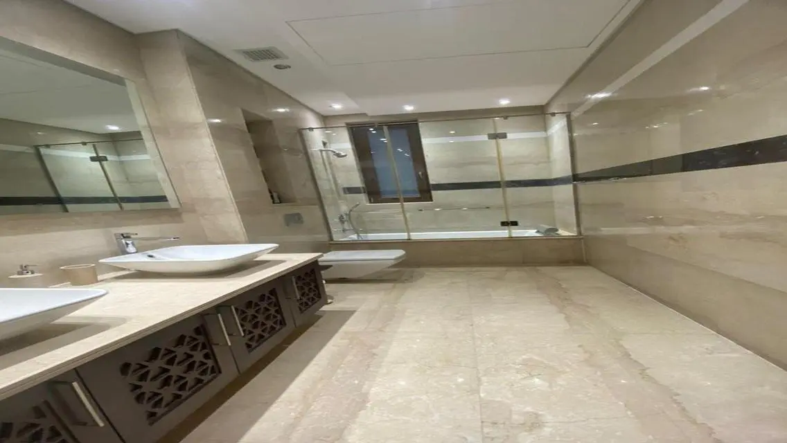 Luxury Apartment in Forty-West-Sodic 233