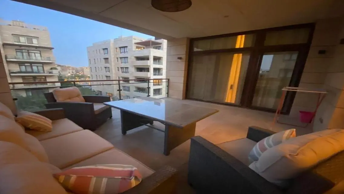 Luxury Apartment in Forty-West-Sodic 233