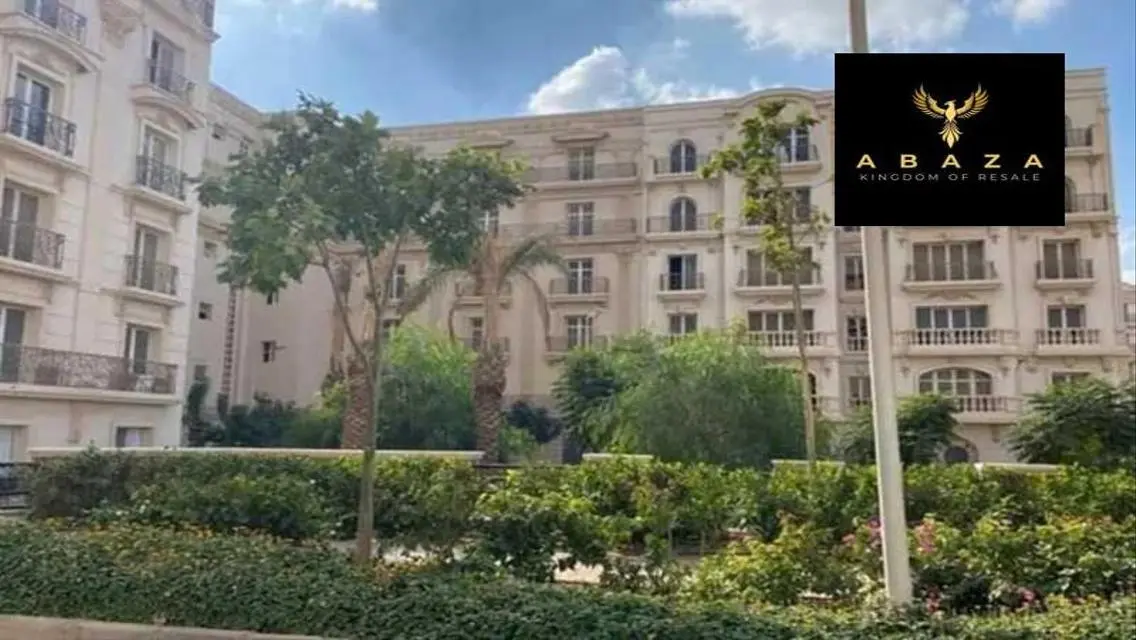 شقة فاخرة بمساحة كبيرة في موقع متميز