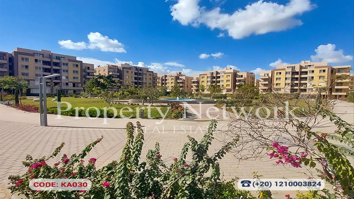 Luxury Apartment with Private Balcony and Garden