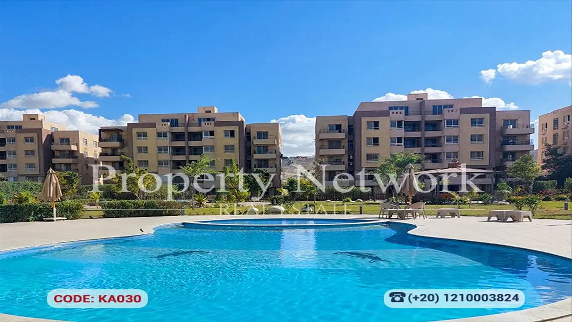 Luxury Apartment with Private Balcony and Garden
