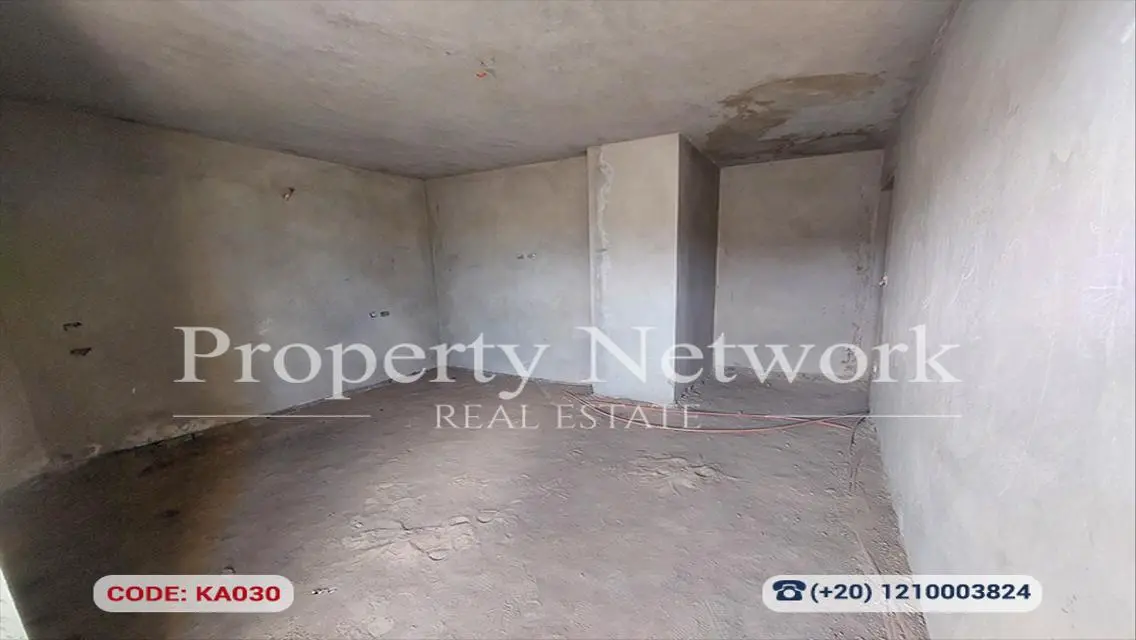 Luxury Apartment with Private Balcony and Garden