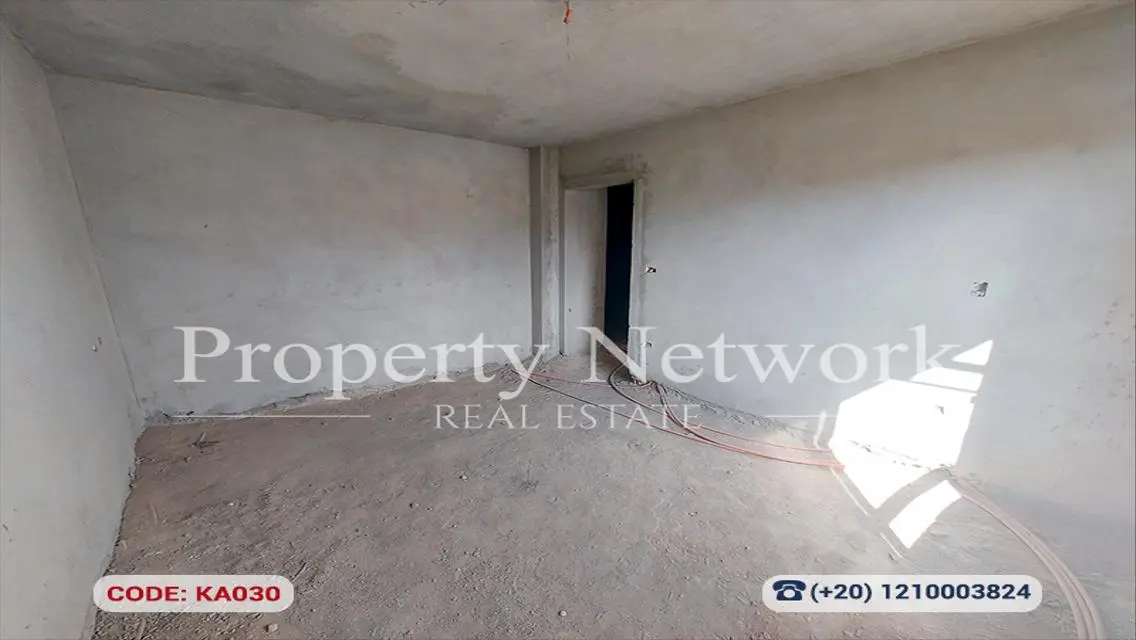 Luxury Apartment with Private Balcony and Garden