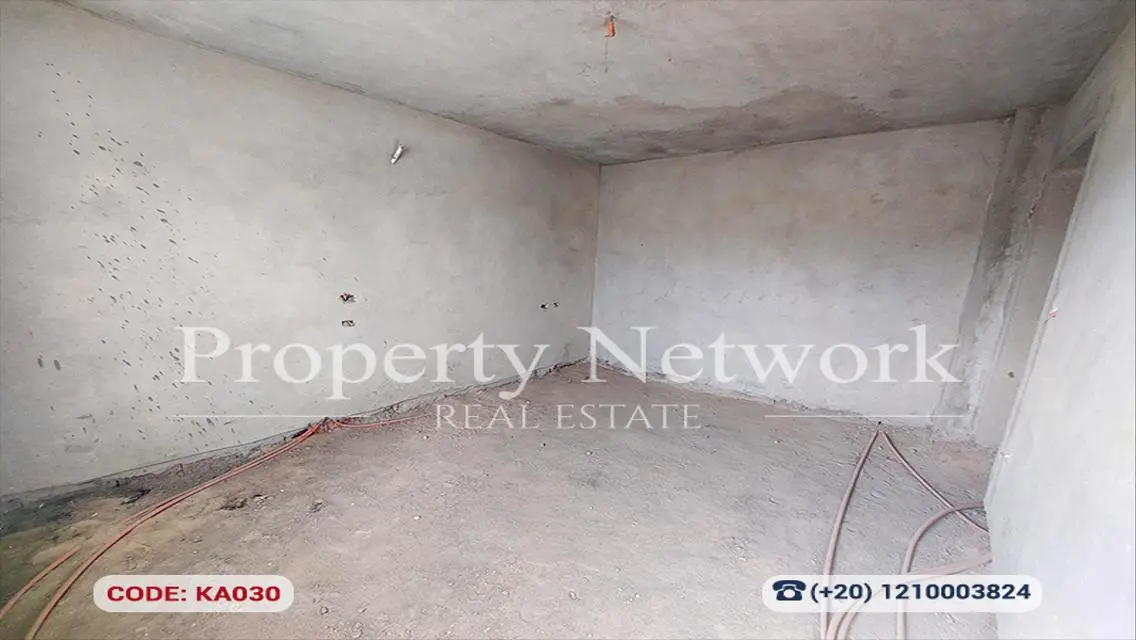 Luxury Apartment with Private Balcony and Garden