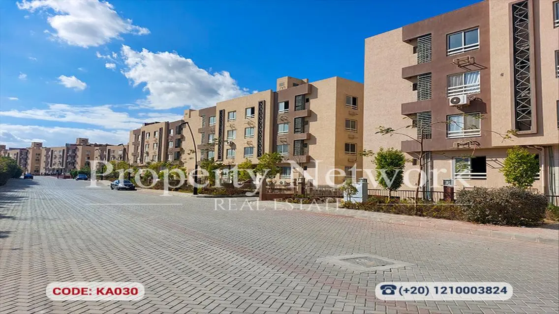 Luxury Apartment with Private Balcony and Garden