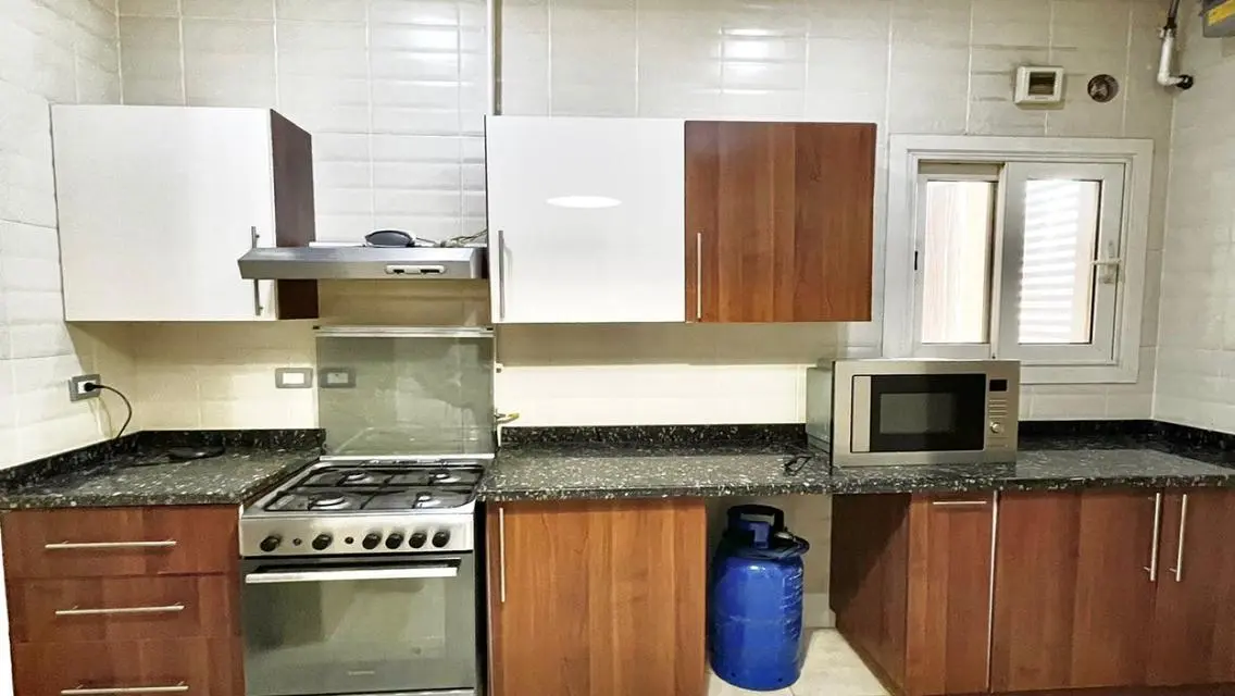 Luxury Apartment with Spacious Layout and Amenities