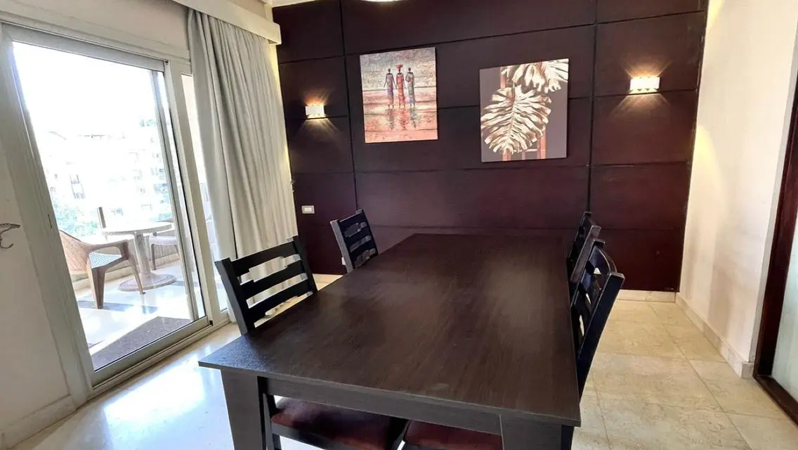 Luxury Apartment with Spacious Layout and Amenities