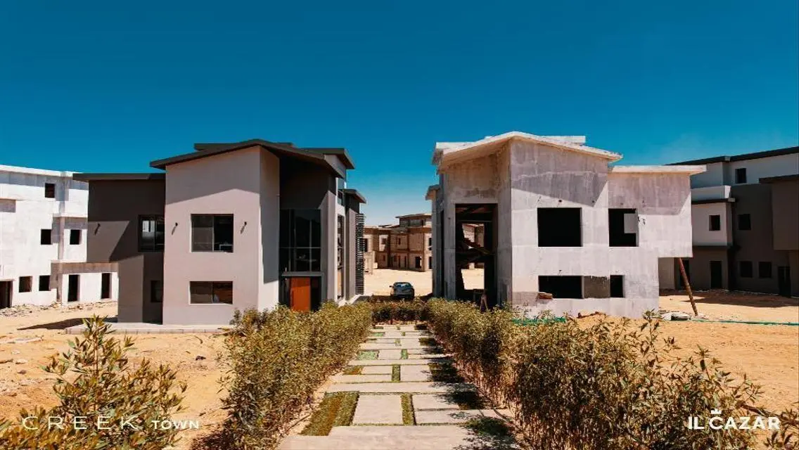 Luxury Villa with 6 Bedrooms, Private Garden and Pool