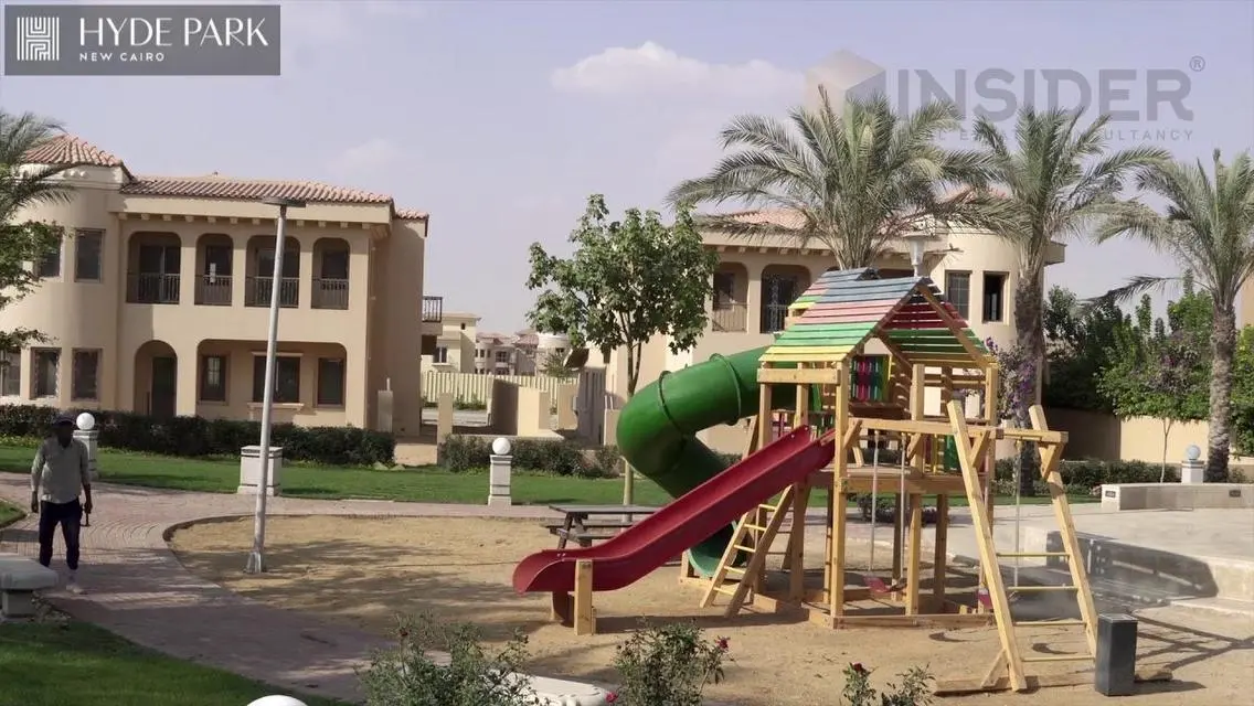 شقة فاخرة للبيع بمساحة 1200 متر