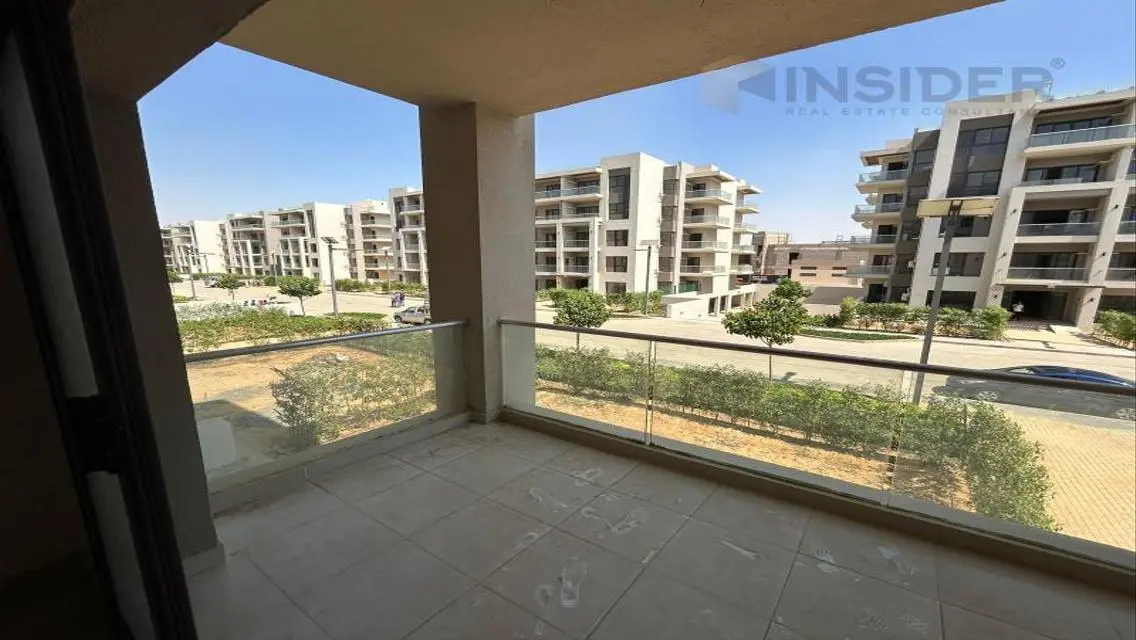 Luxury Apartment for Sale with Spacious Layout in Prime Location