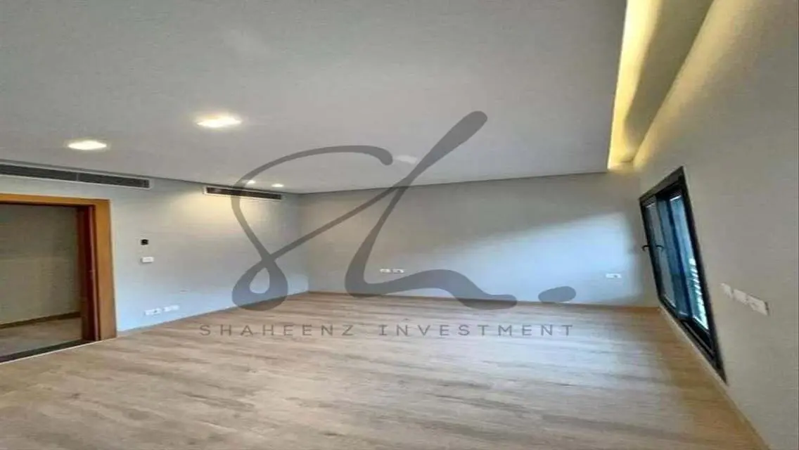 Luxurious Villa in AUC - Spacious Living with Premium Amenities