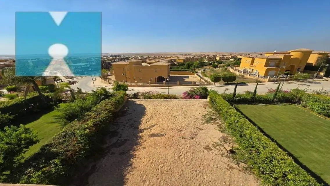 Luxury 4-Bedroom Apartment with Private Garden in the City Center