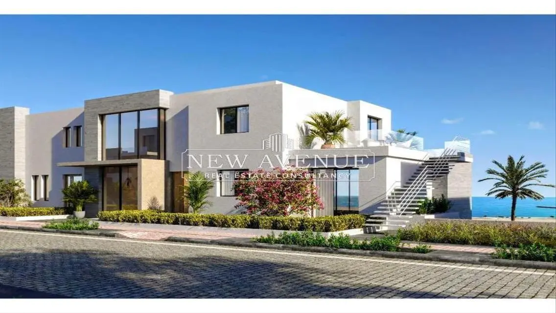 Luxury Apartment with Spacious Balcony and Private Garden