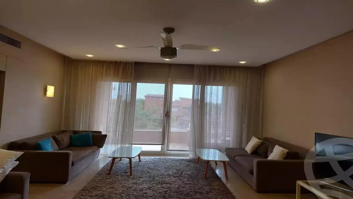 شقة رائعة في القاهرة بسعر مغري
