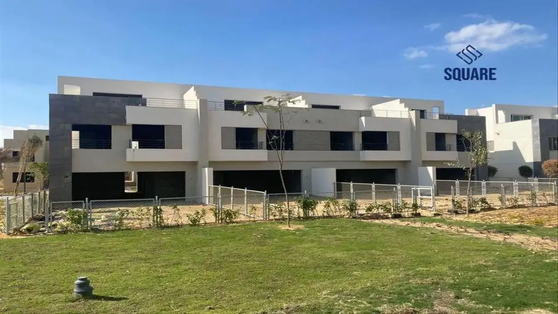 Luxury Villa for Sale at 34 The Crown