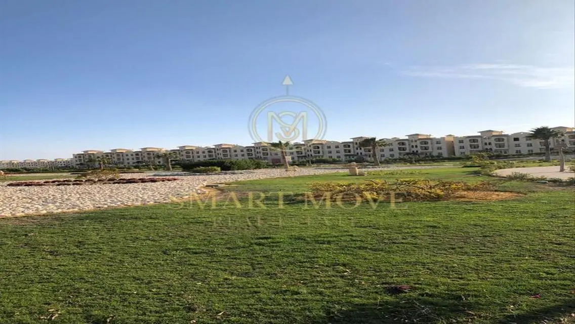 Stunning Apartment in the Heart of the City with Lake View