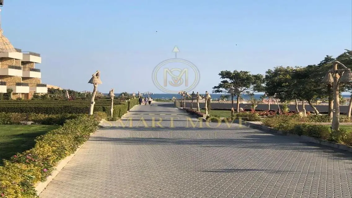 Stunning Apartment for Sale - Scenic Lake View