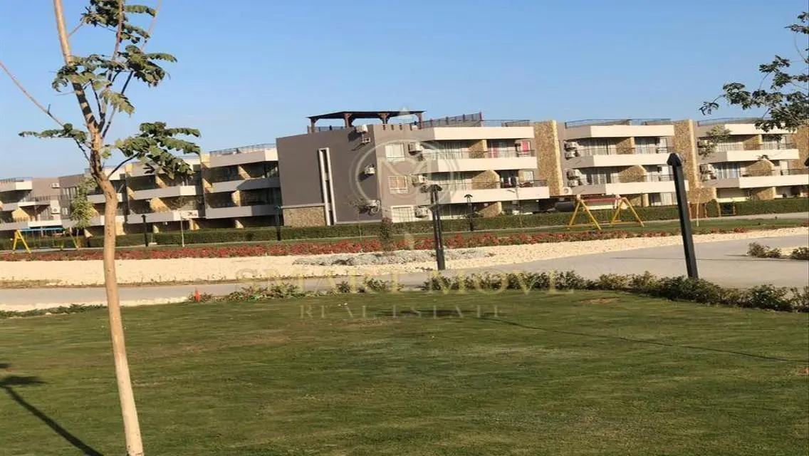 Stunning Apartment for Sale - Scenic Lake View