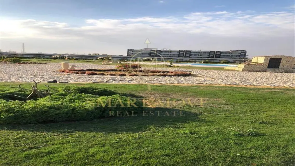Stunning Apartment for Sale - Scenic Lake View