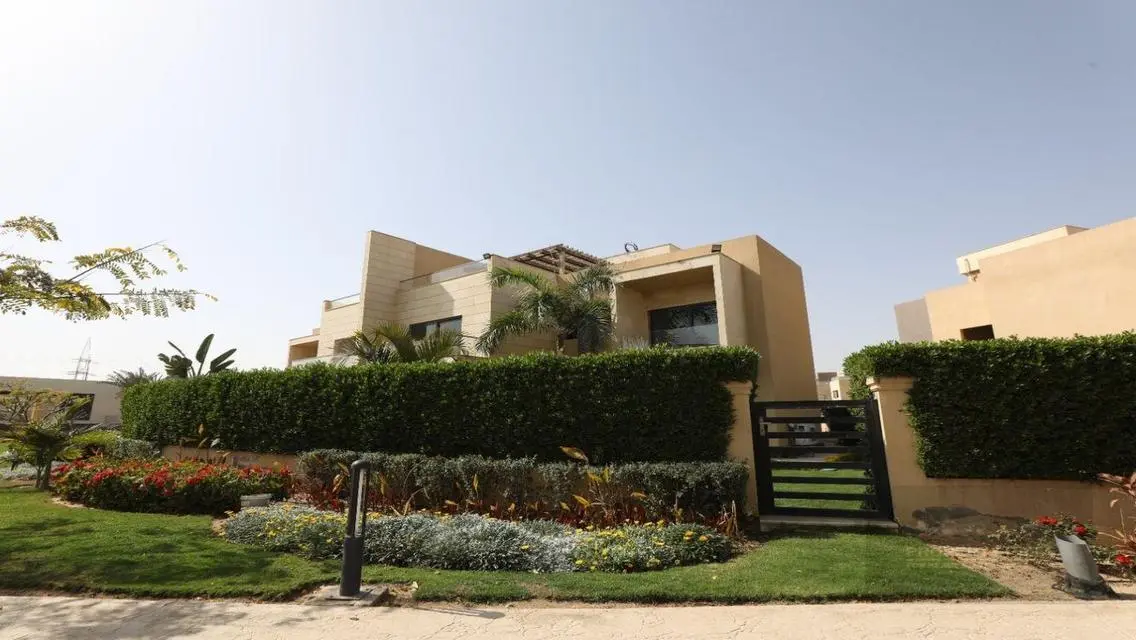 Luxury Villa for Sale in Compound Joya - 2253