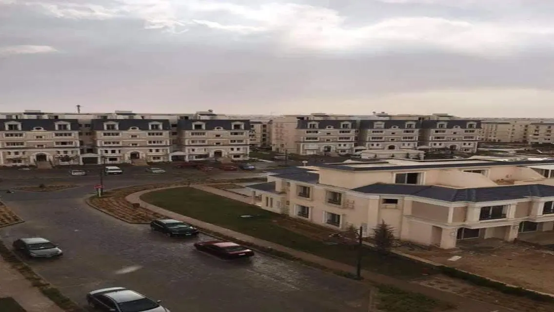 شقة فاخرة مساحة 210 متر بحارس أمن وموقف مغطى