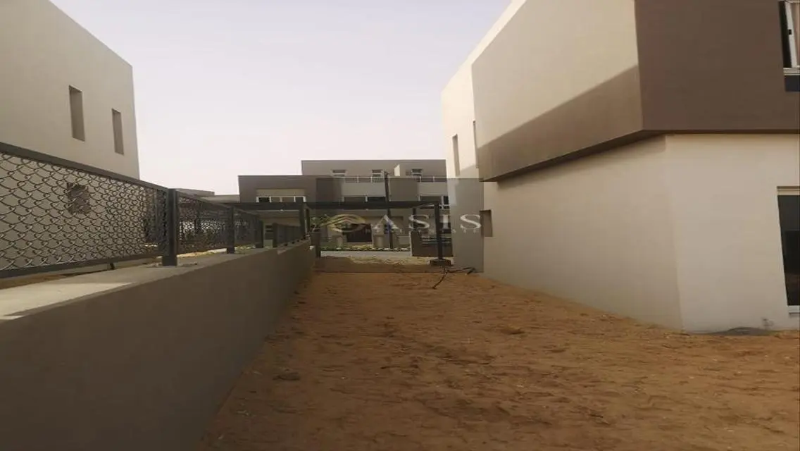 Luxury Villa in Oasis with Private Pool and Garden