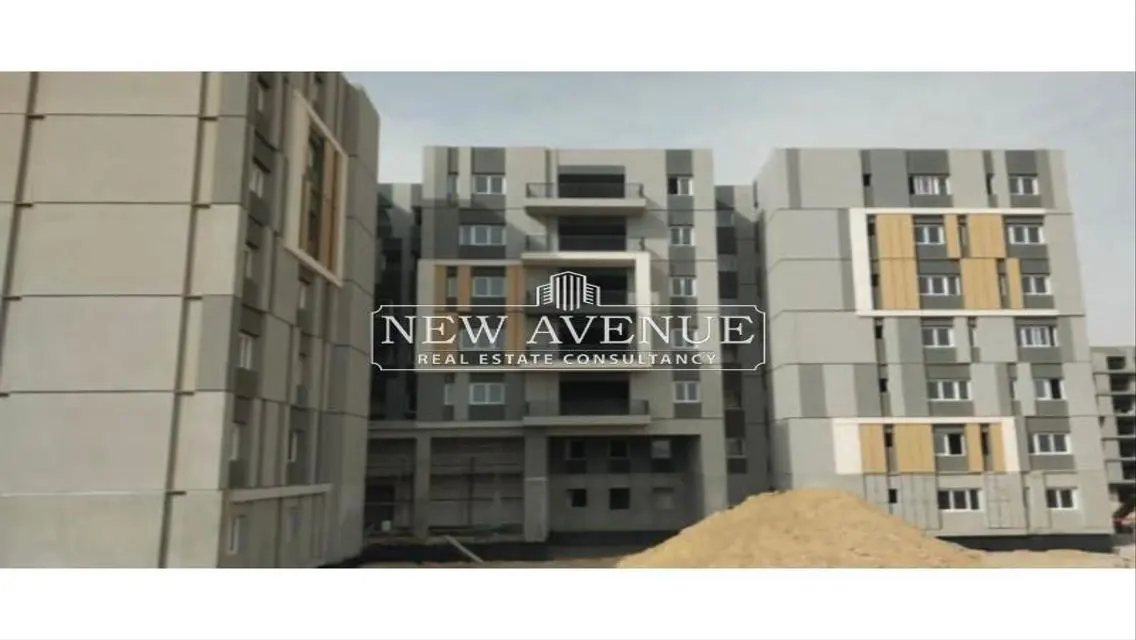 Luxurious Apartment with Private Garden and Maid Room