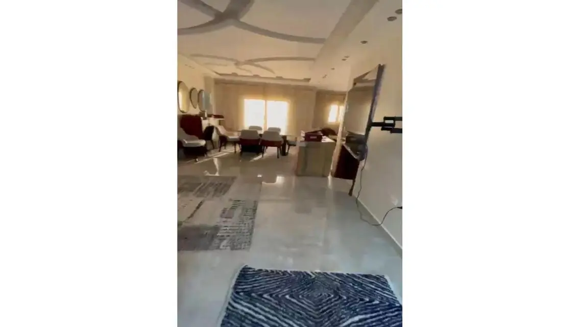 Luxurious Apartment with Private Garden and Diverse Amenities