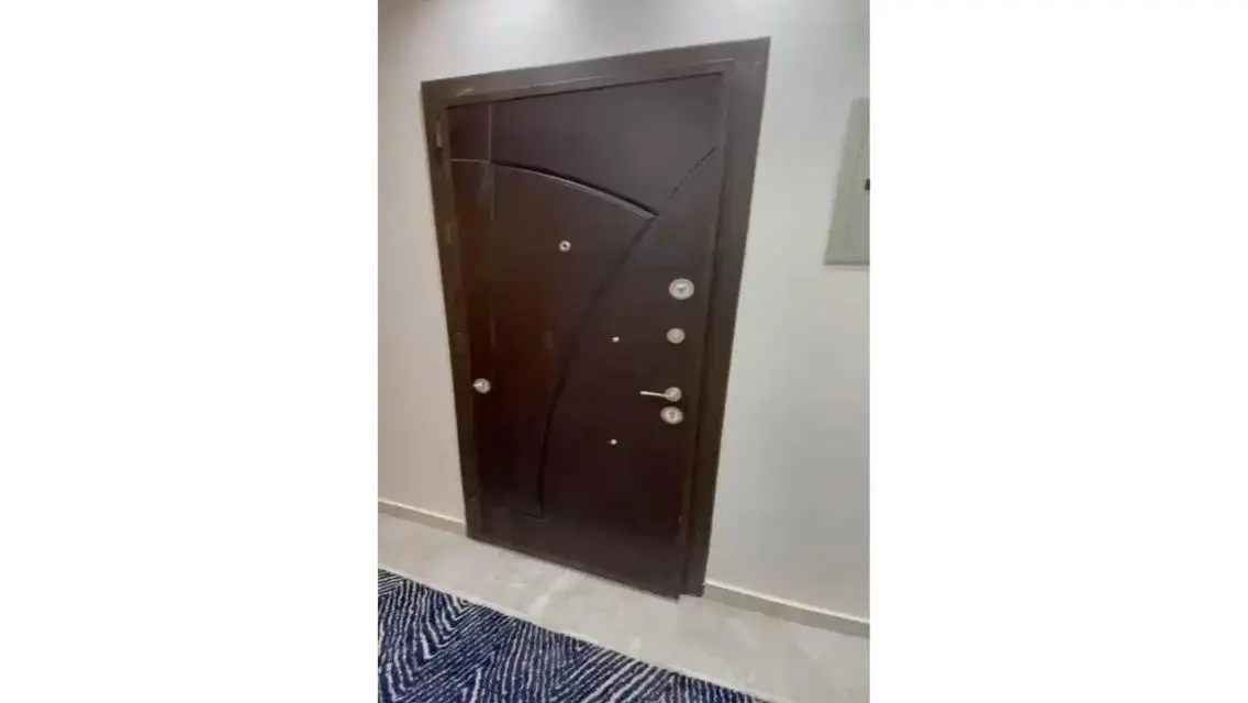 Luxurious Apartment with Private Garden and Diverse Amenities