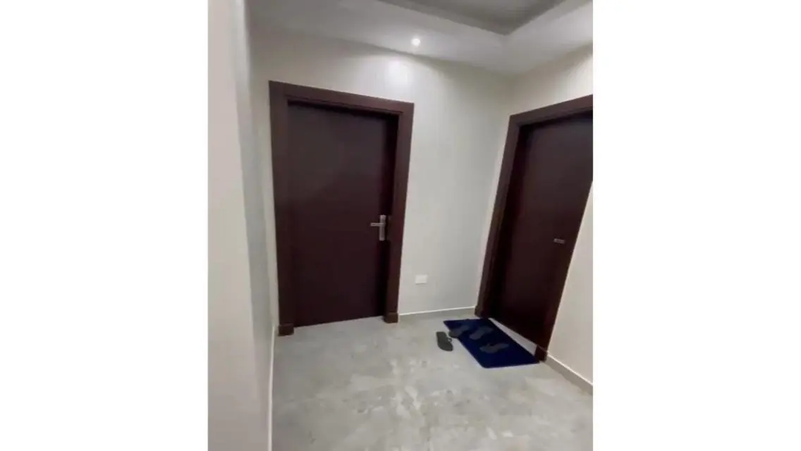 Luxurious Apartment with Private Garden and Diverse Amenities