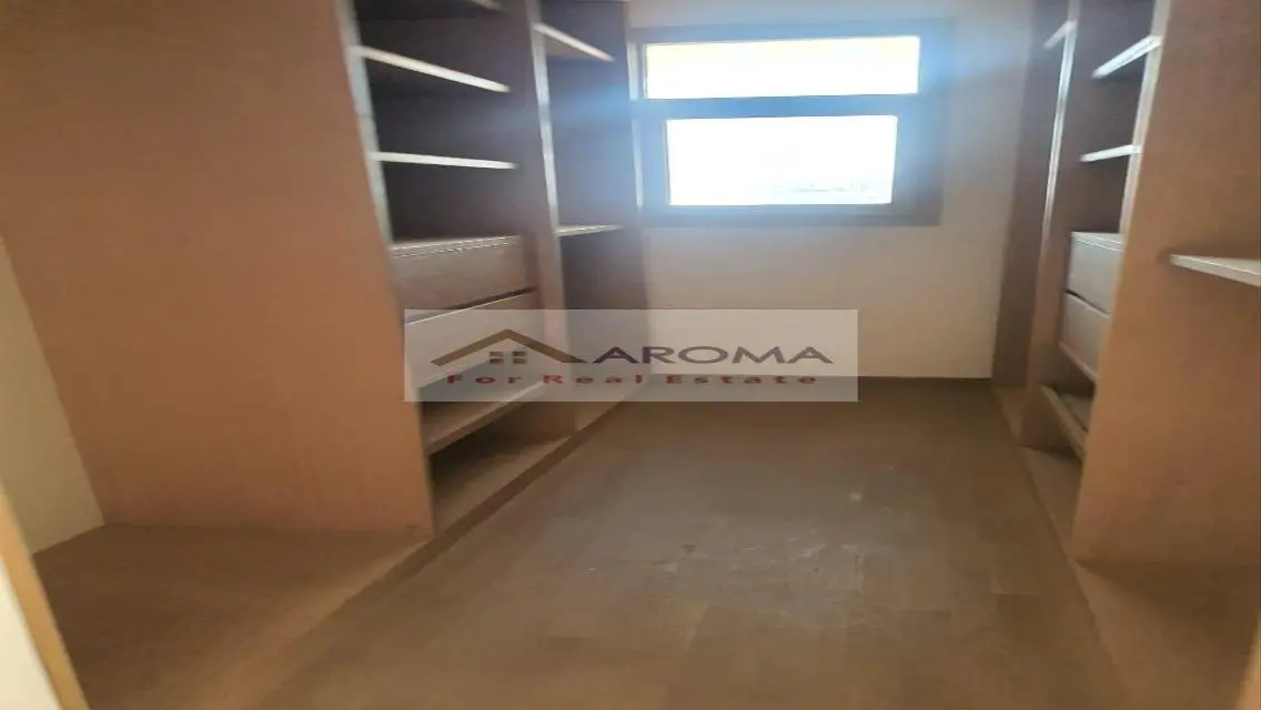 Luxurious Apartment for Sale - 190 sqm in Prime Location