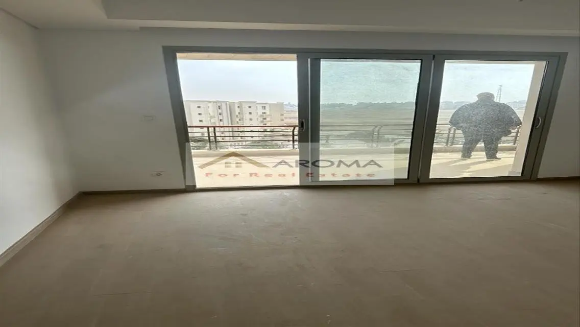 Luxury 3-Bedroom Apartment with 225 sqm Space
