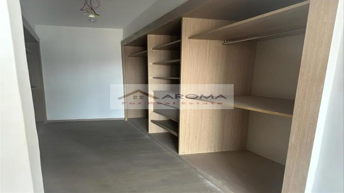 Luxury 3-Bedroom Apartment with 225 sqm Space