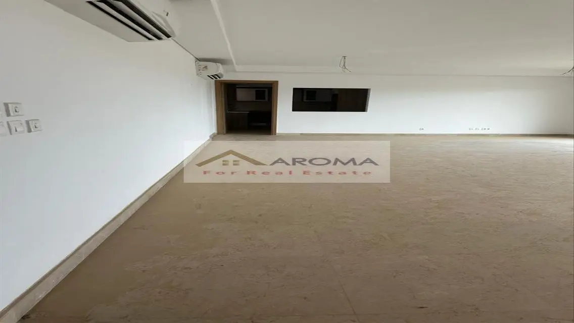 Luxury 3-Bedroom Apartment with 225 sqm Space