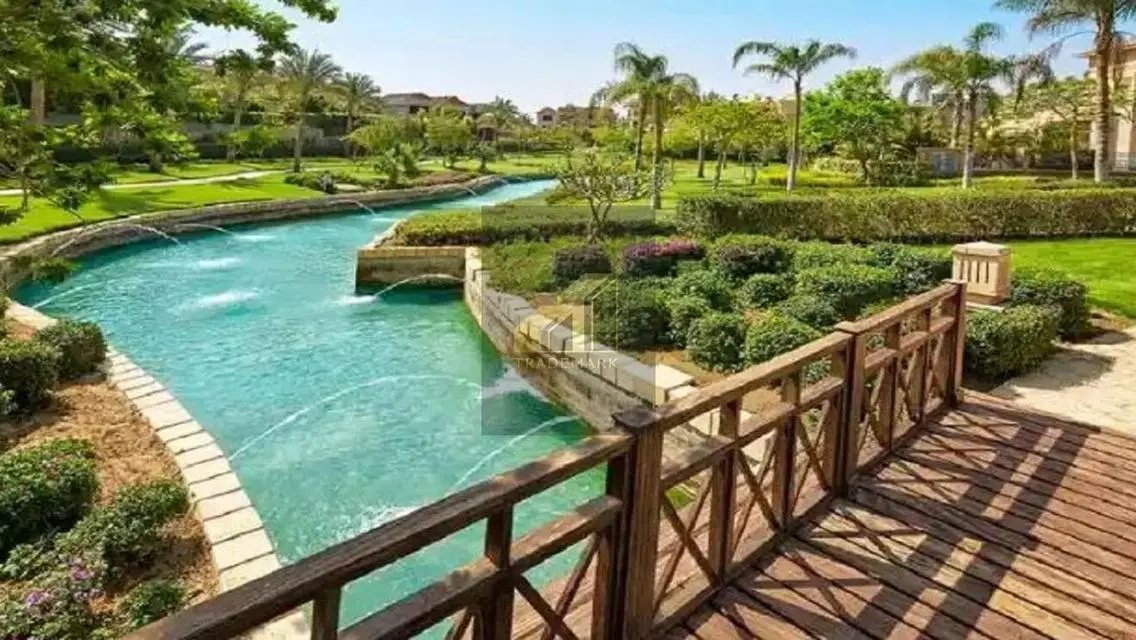 Luxurious Apartment with Spacious Living and Amenities