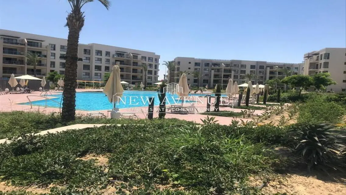 شقة فاخرة بمساحة مميزة في موقع رئيسي