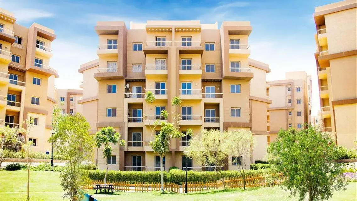 Luxurious Apartment Overlooking Lakes - 170 Square Meters